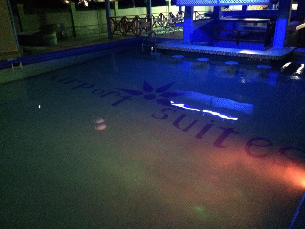 Airport Suites Hotel Piarco ภายนอก รูปภาพ