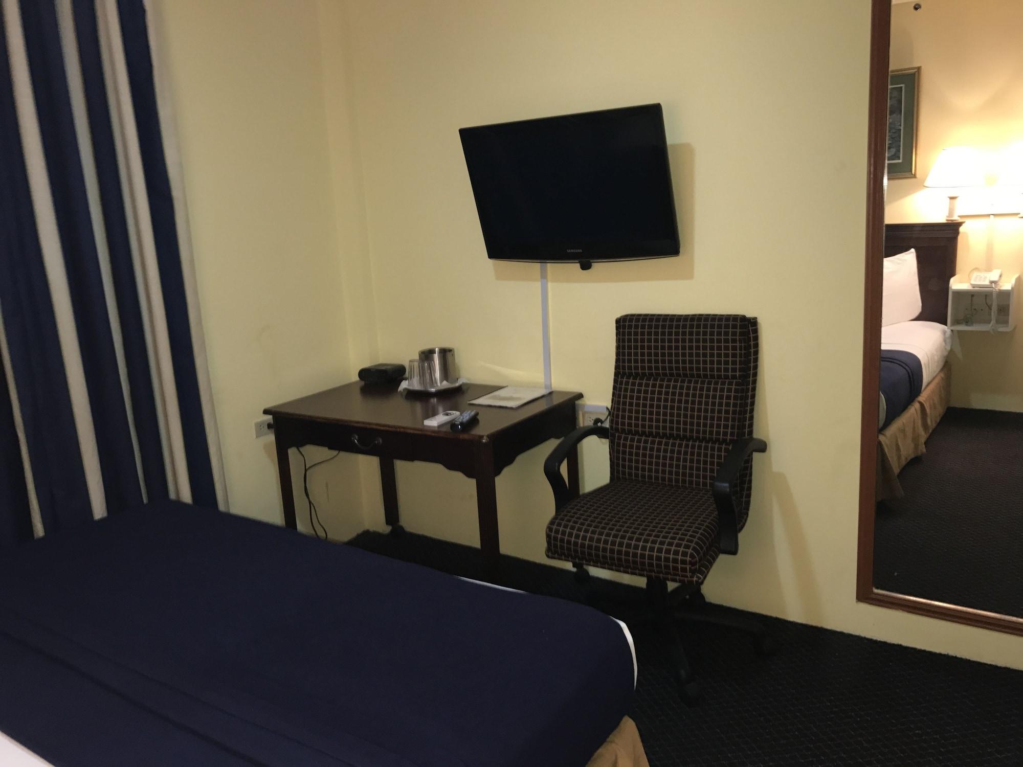 Airport Suites Hotel Piarco ภายนอก รูปภาพ