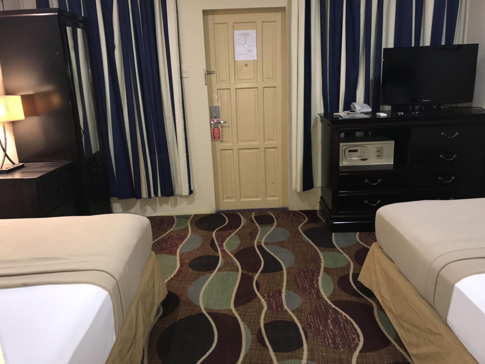 Airport Suites Hotel Piarco ภายนอก รูปภาพ