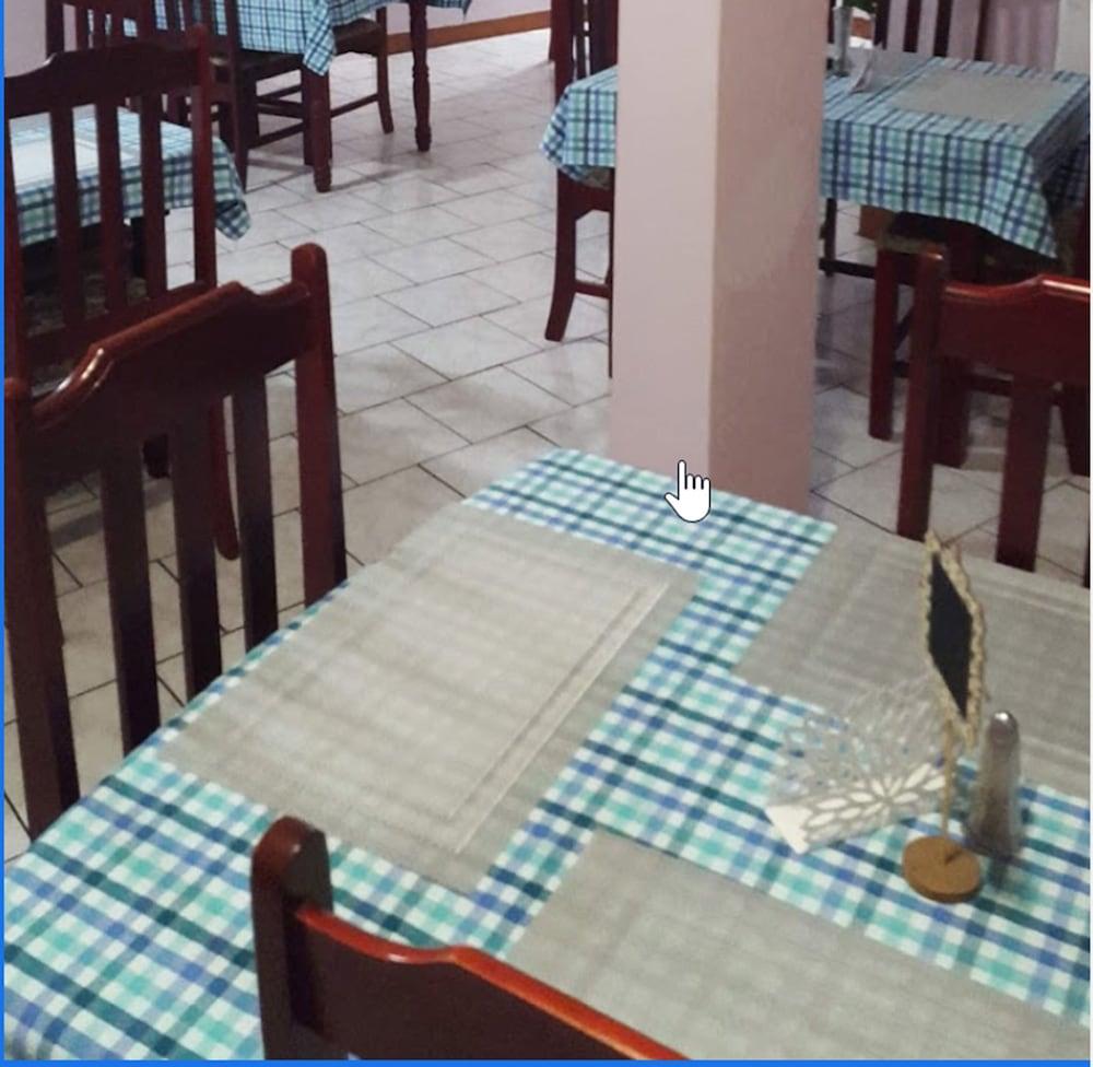 Airport Suites Hotel Piarco ภายนอก รูปภาพ