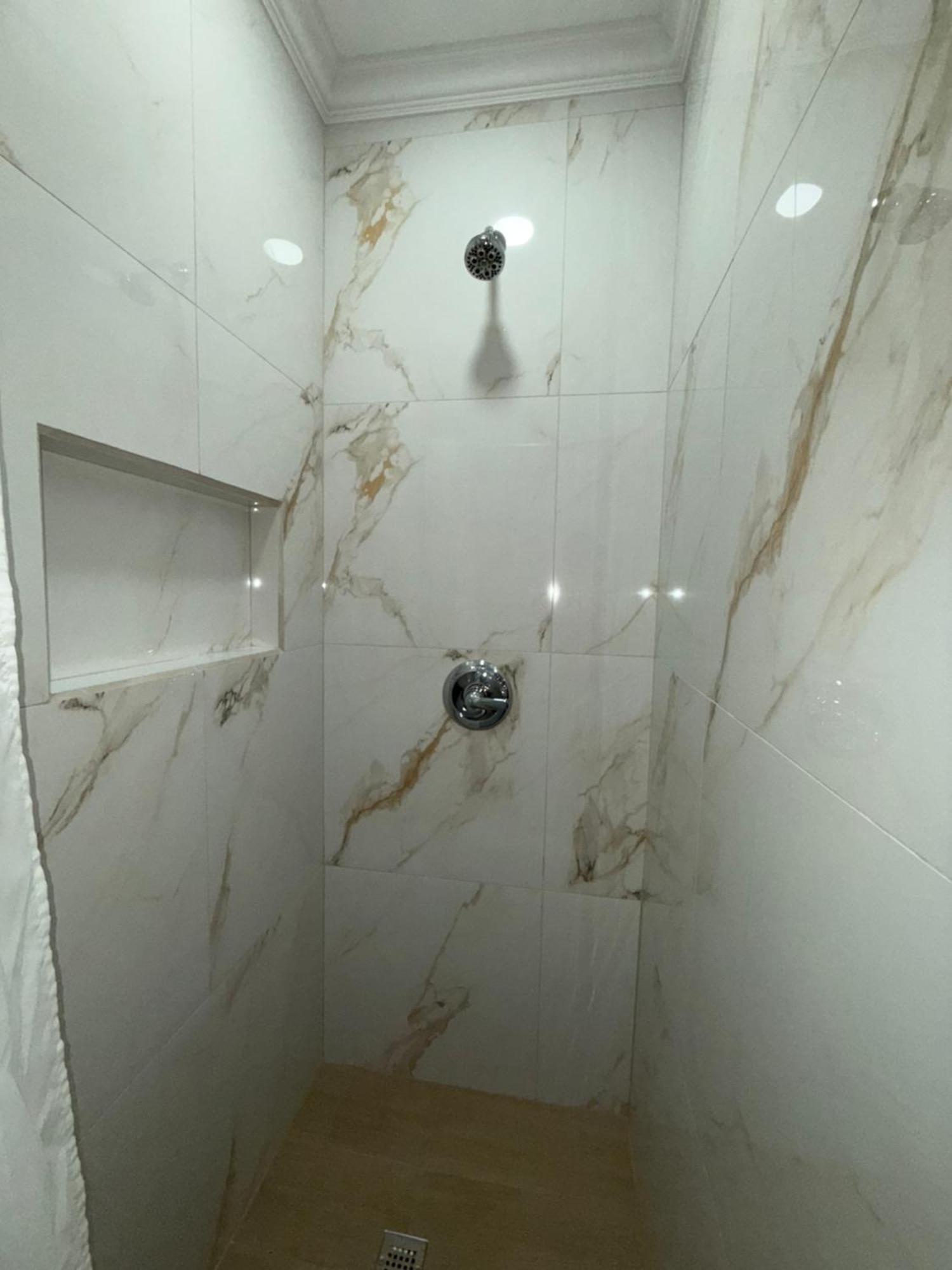 Airport Suites Hotel Piarco ภายนอก รูปภาพ
