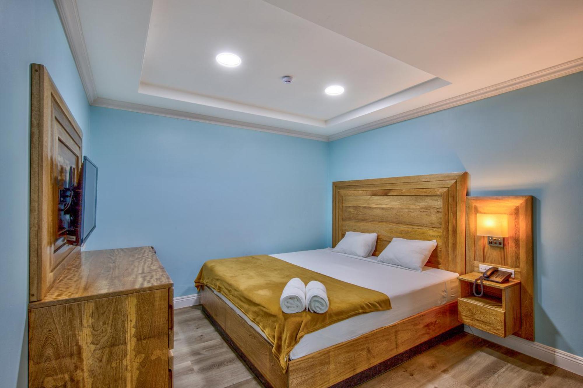 Airport Suites Hotel Piarco ภายนอก รูปภาพ