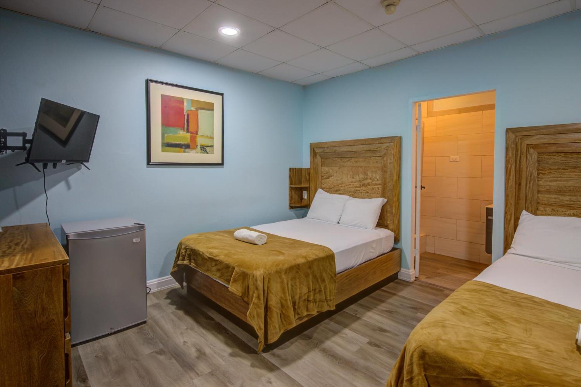 Airport Suites Hotel Piarco ภายนอก รูปภาพ