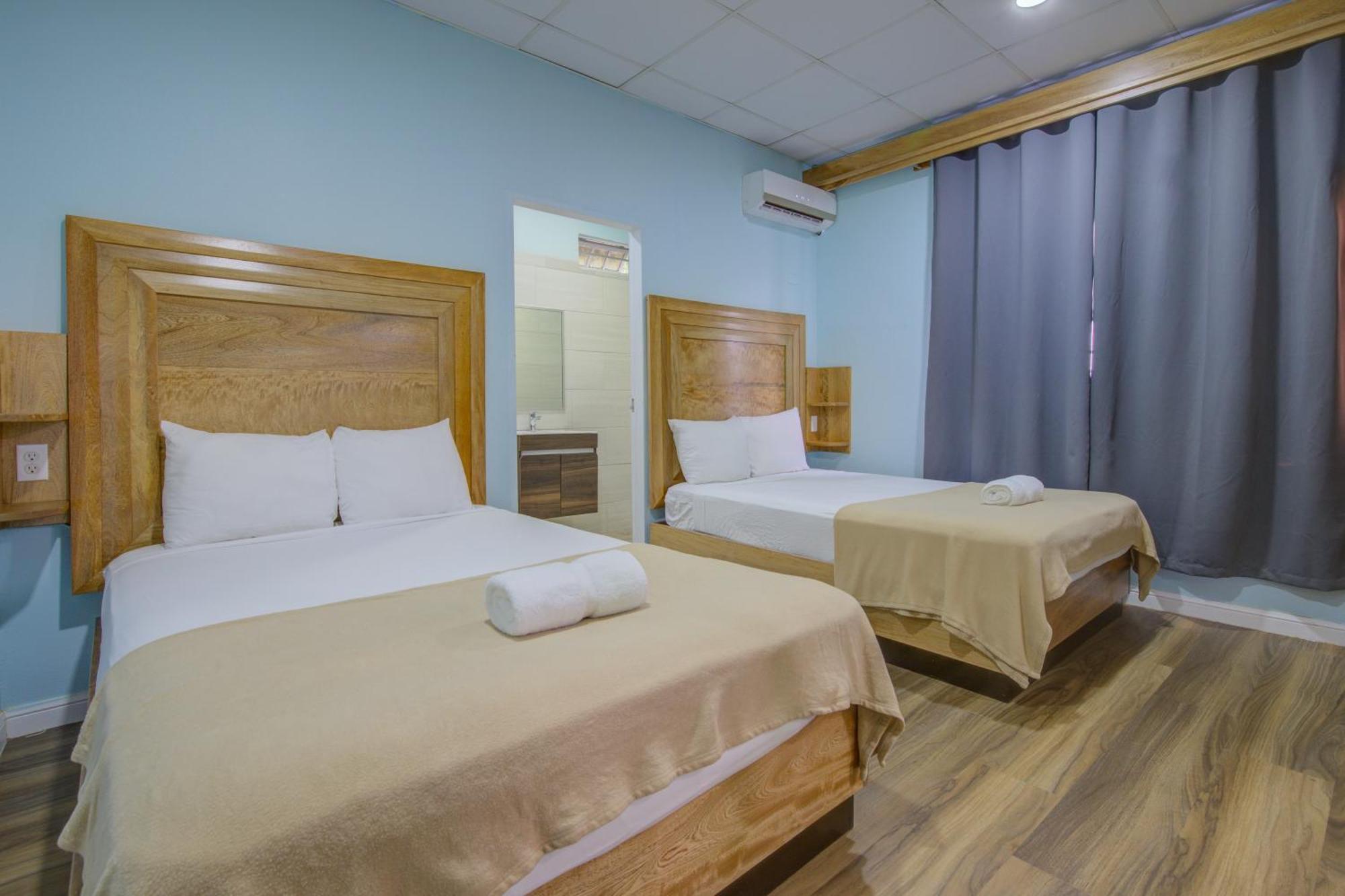 Airport Suites Hotel Piarco ภายนอก รูปภาพ