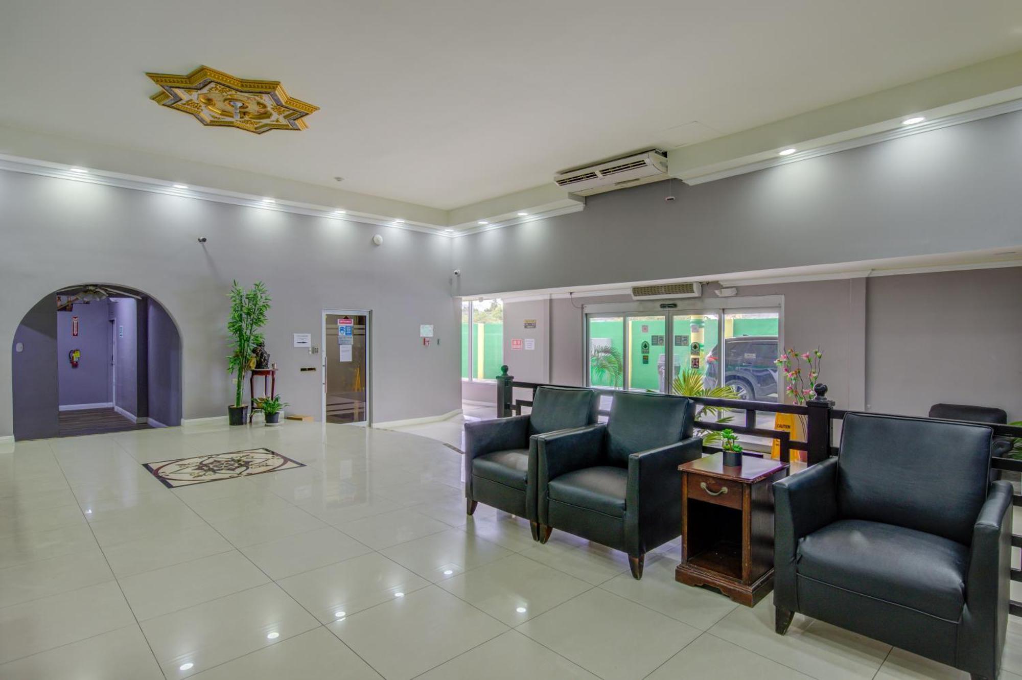 Airport Suites Hotel Piarco ภายนอก รูปภาพ