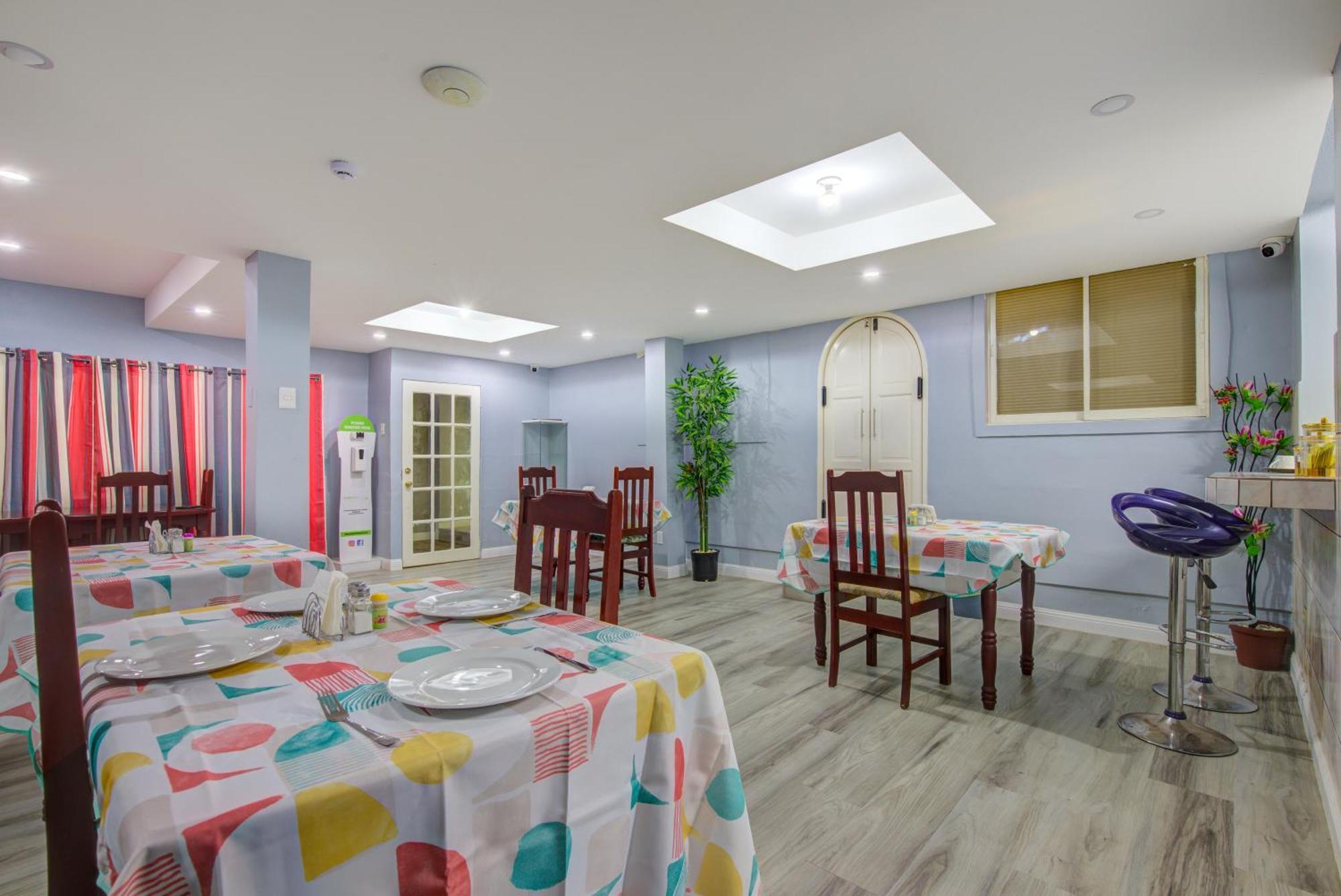 Airport Suites Hotel Piarco ภายนอก รูปภาพ